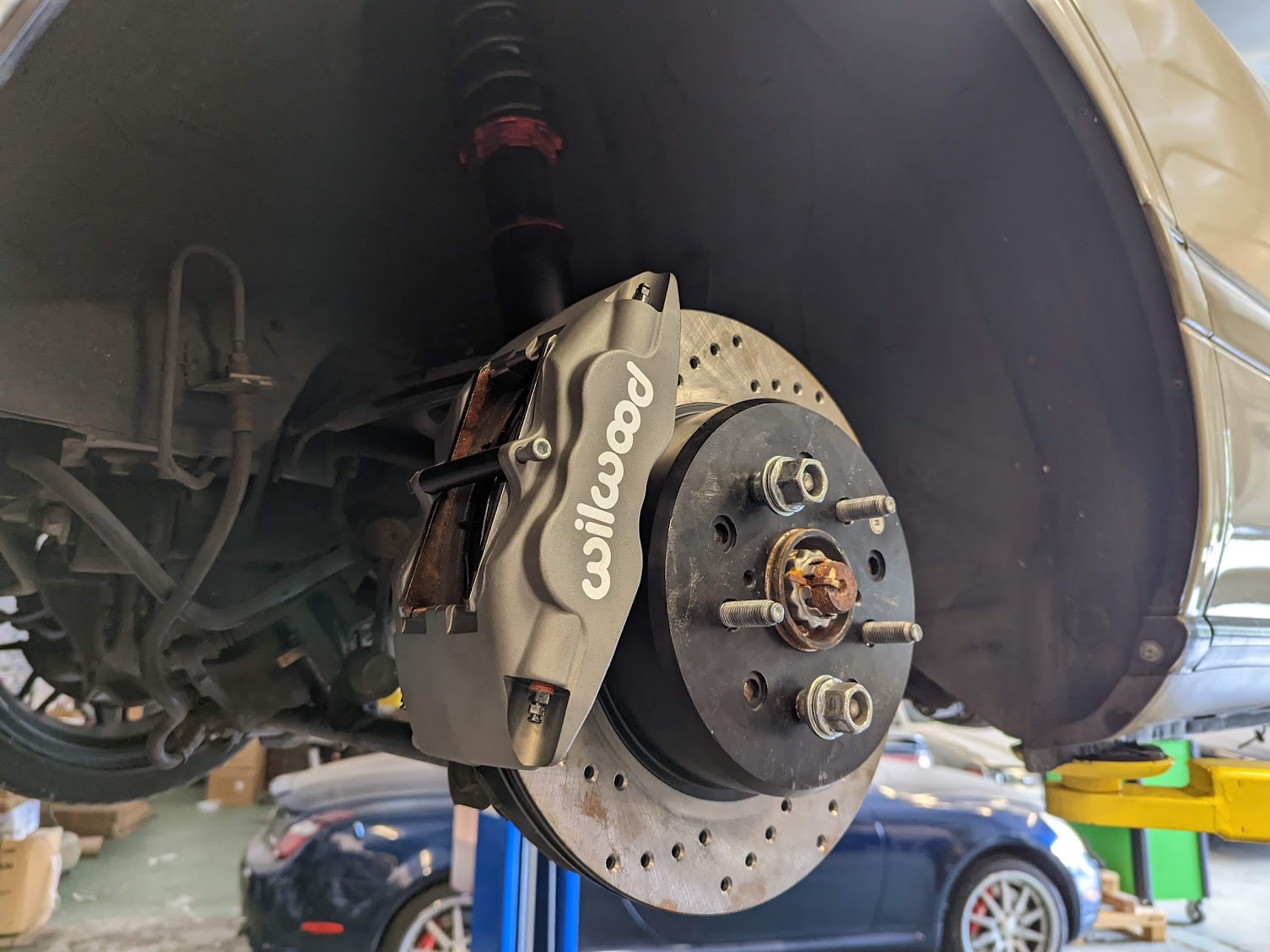 ブリヤスKingページ。スタッズカスタム費用。 XAT Racing > XAT Wilwood Rear Big Brake Kit FULL Crown Chaser